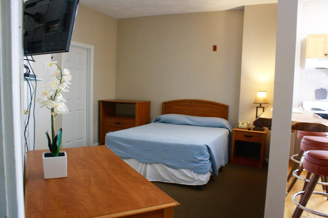 Rally Point Inn & Pub Foxborough Bagian luar foto